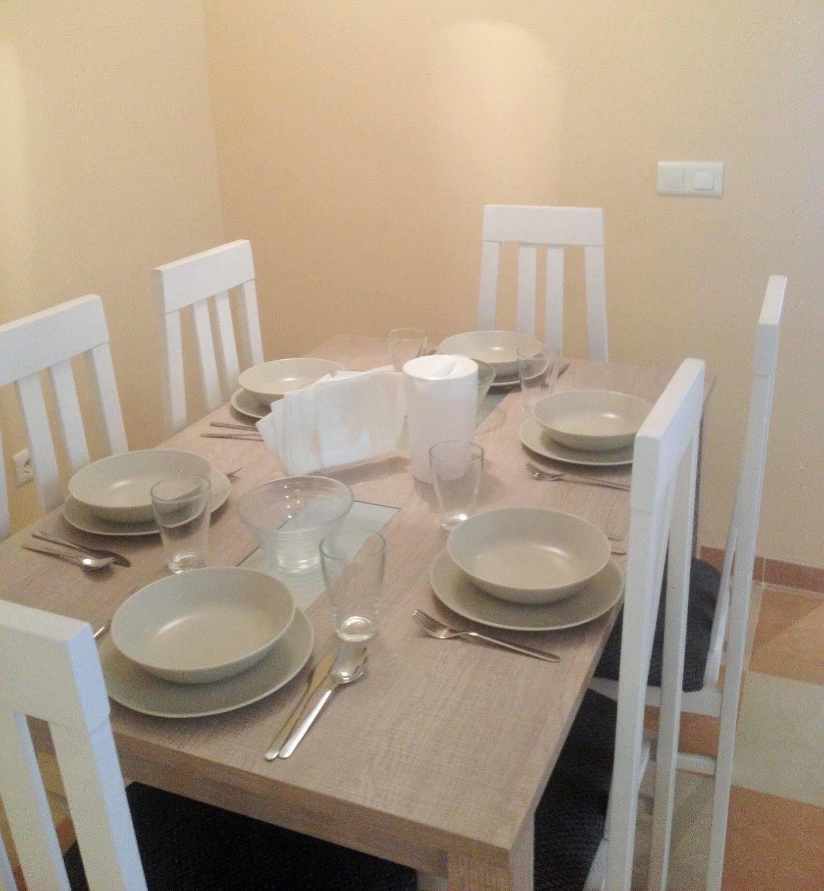 Apartamentos Decada Malaga Luaran gambar
