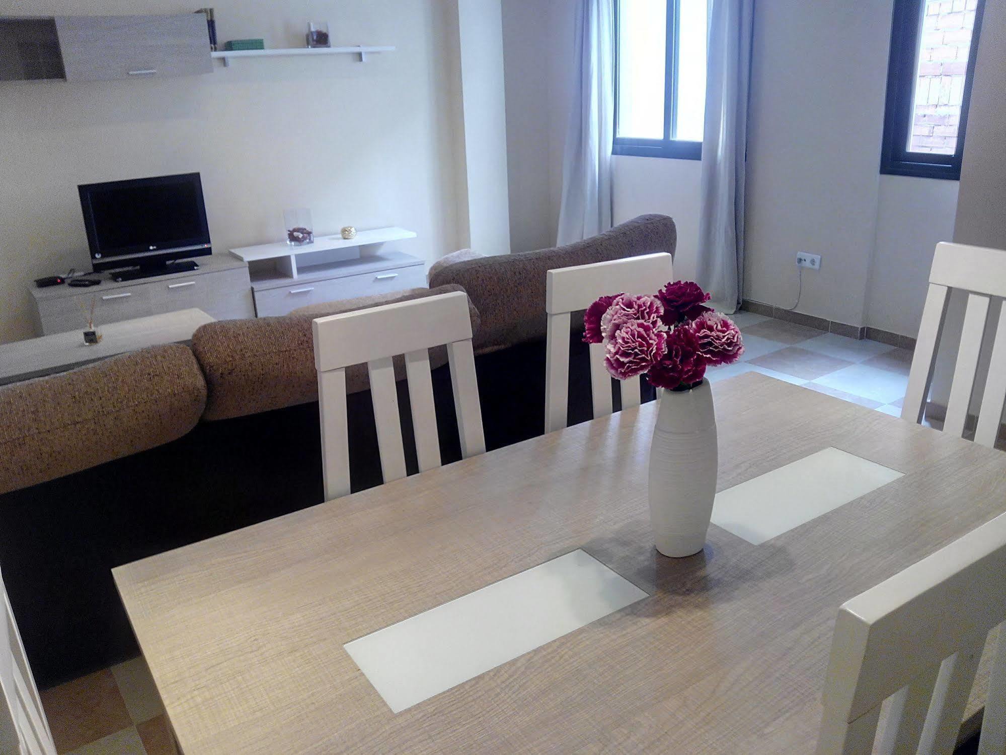 Apartamentos Decada Malaga Luaran gambar