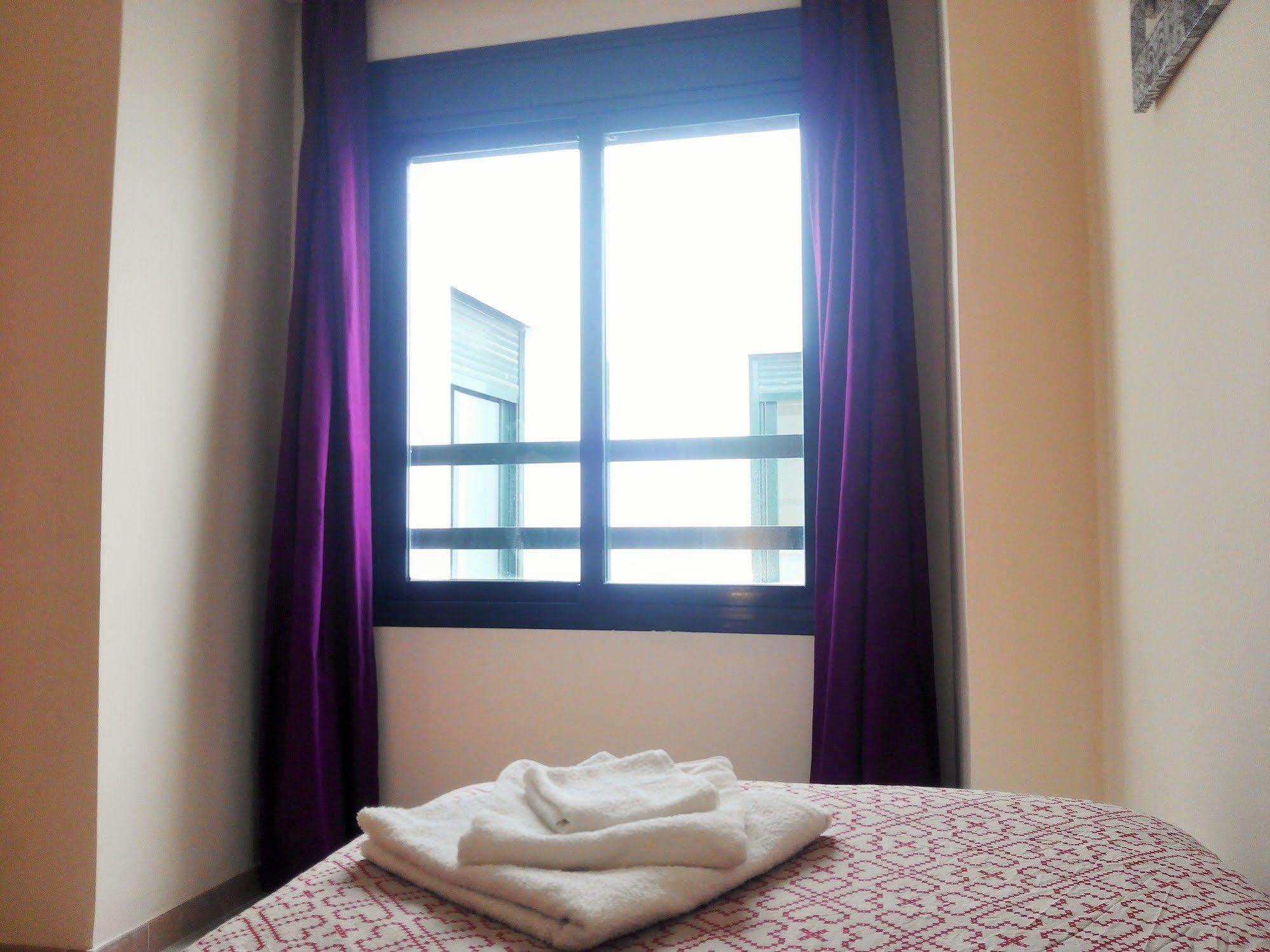 Apartamentos Decada Malaga Luaran gambar