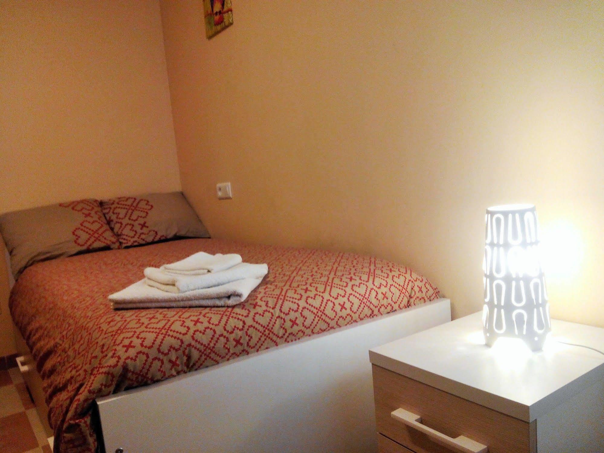 Apartamentos Decada Malaga Luaran gambar