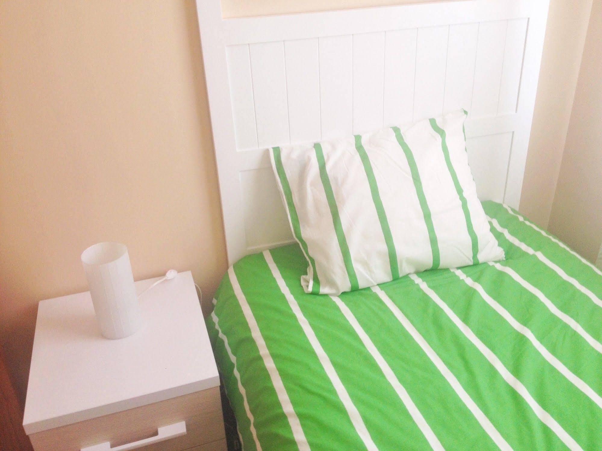 Apartamentos Decada Malaga Luaran gambar